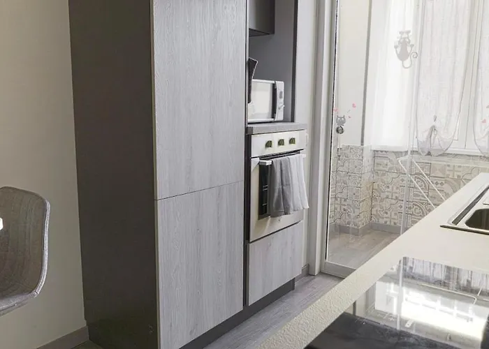 Tuscolana Happy Place Apartment *